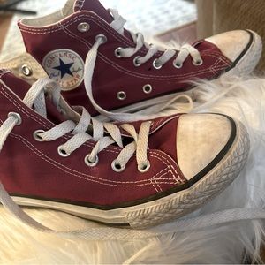 Maroon converse size 2